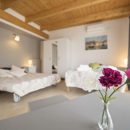 Peperino Attic Flat Apartment Ciampino Exterior photo